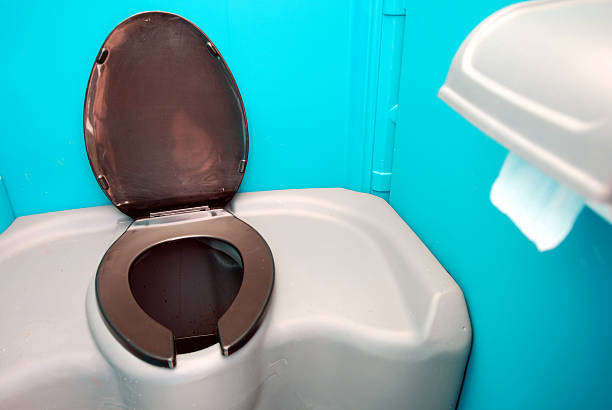 Best Luxury portable toilet rental  in Dover, FL